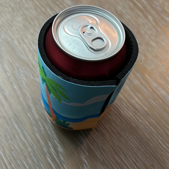 Carnival Cruise 🛳 VIFP Koozie Holder for 12 oz cans - Picture 5 of 5